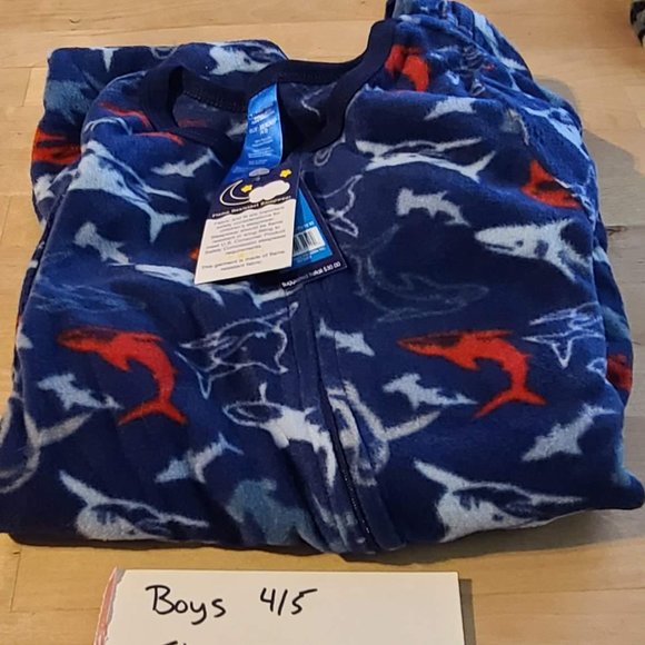 Boys Sleeper NWT (size 4/5) - Picture 1 of 3